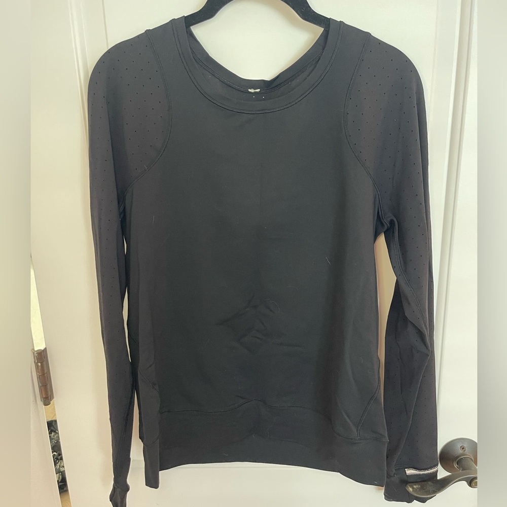 Lululemon long sleeve workout top